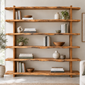 Estante Bosque 220 cm em iroko maciço, decorada numa sala clara